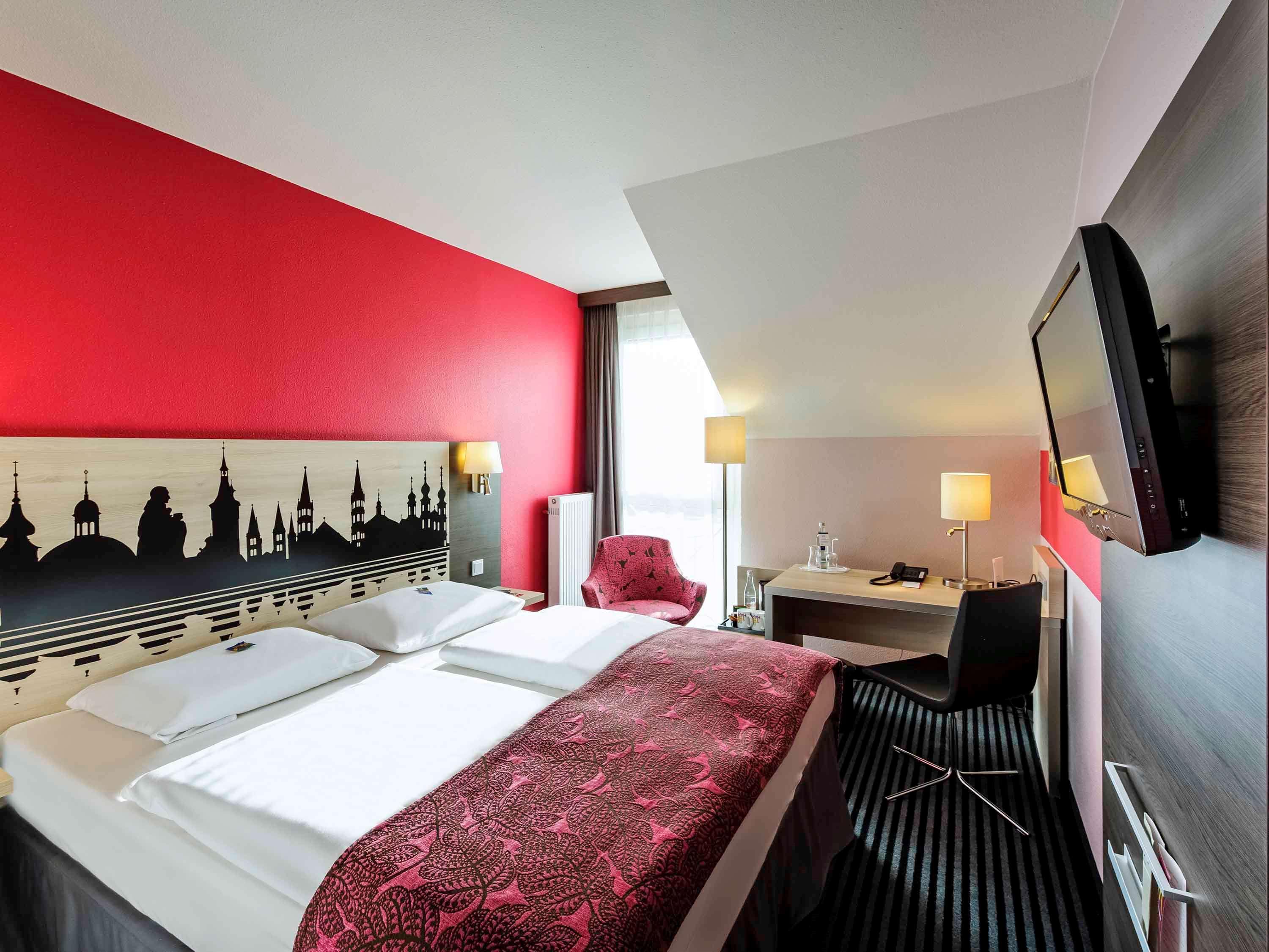 Mercure Hotel Wuerzburg Am Mainufer Bagian luar foto