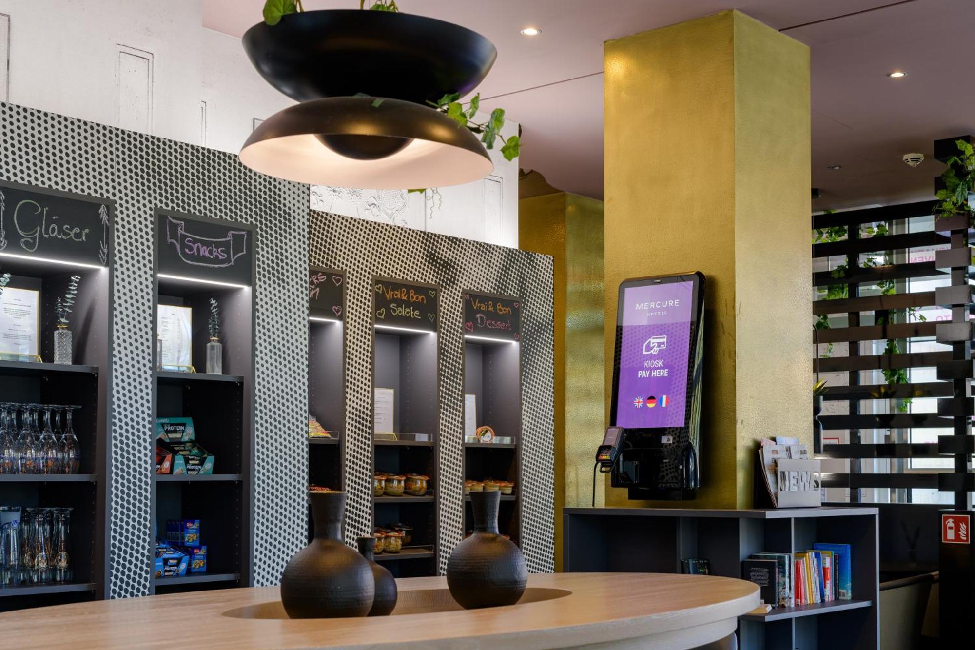 Mercure Hotel Wuerzburg Am Mainufer Bagian luar foto
