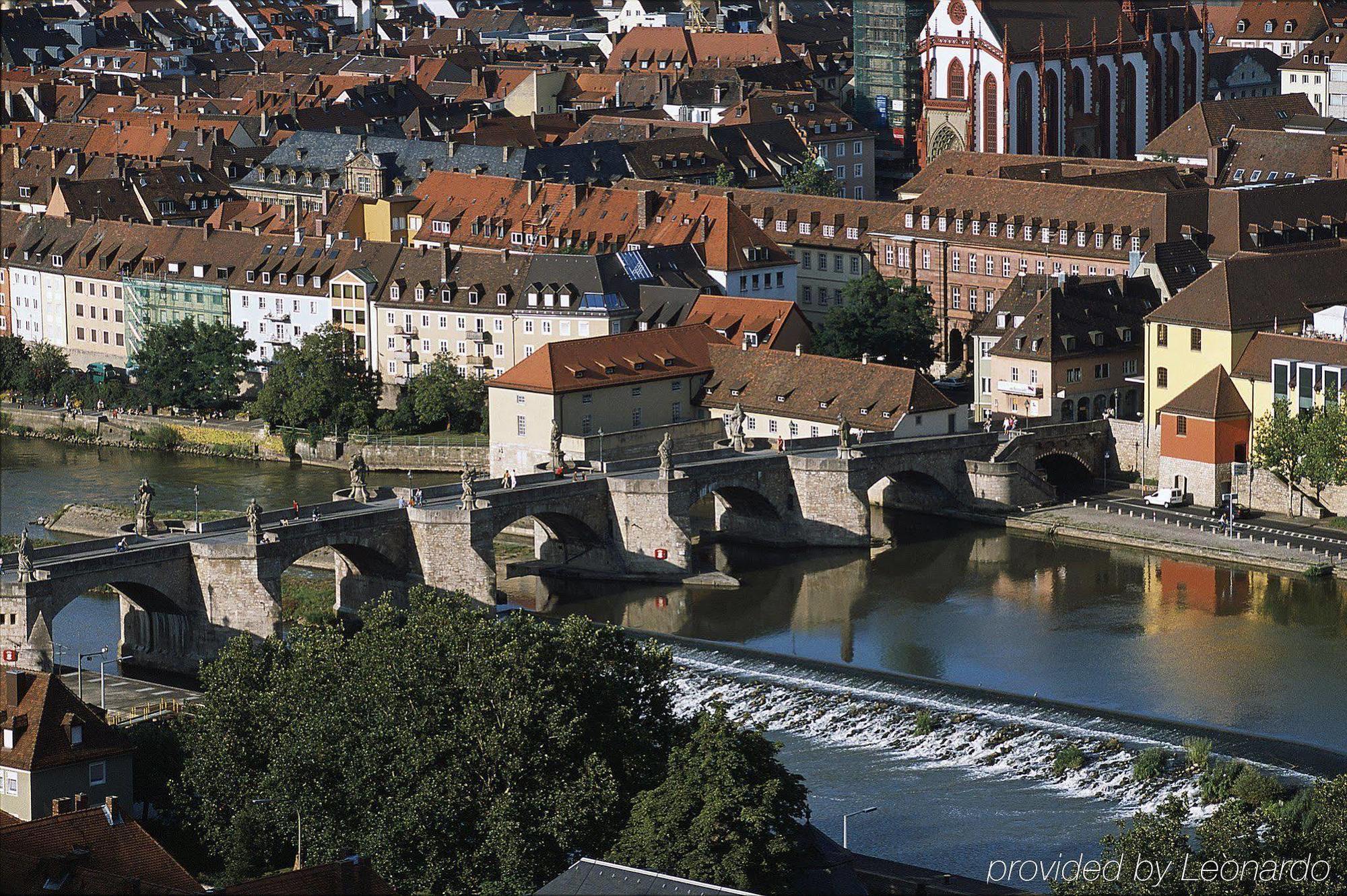Mercure Hotel Wuerzburg Am Mainufer Bagian luar foto